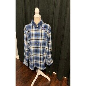 IZOD Men's flannel shirt. Size L. New without tags.